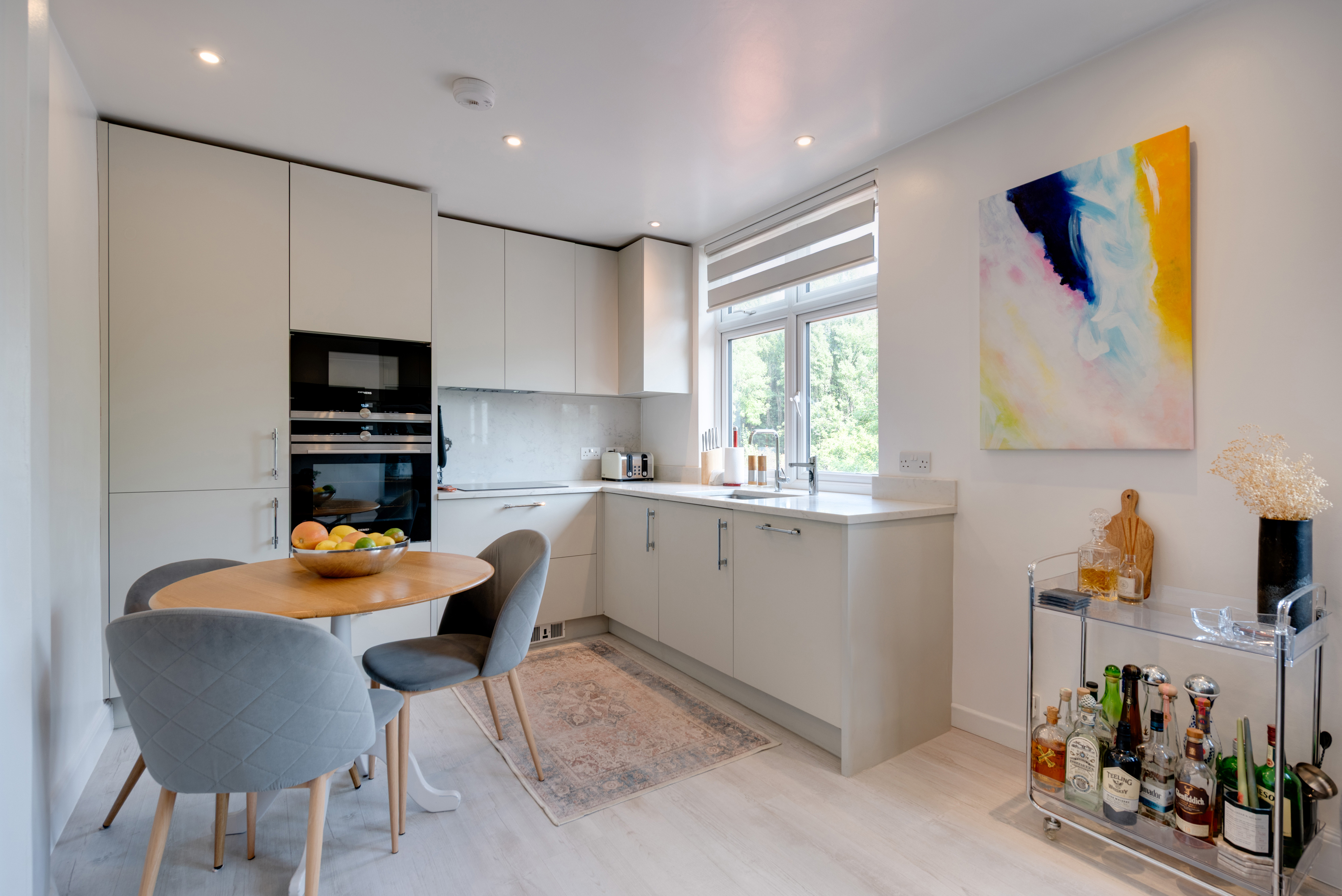 Goodwyn Avenue, Mill Hill