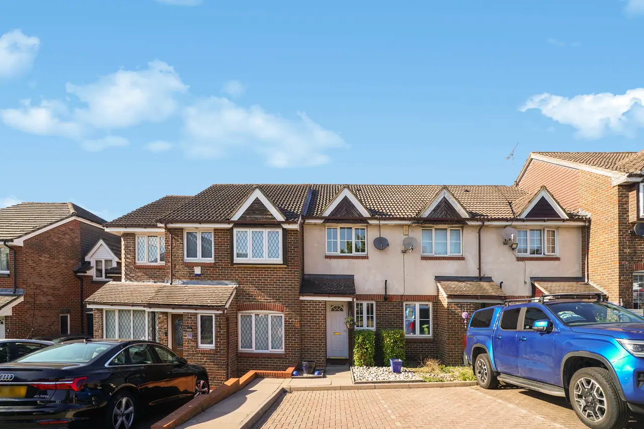 Robeson Way, Borehamwood