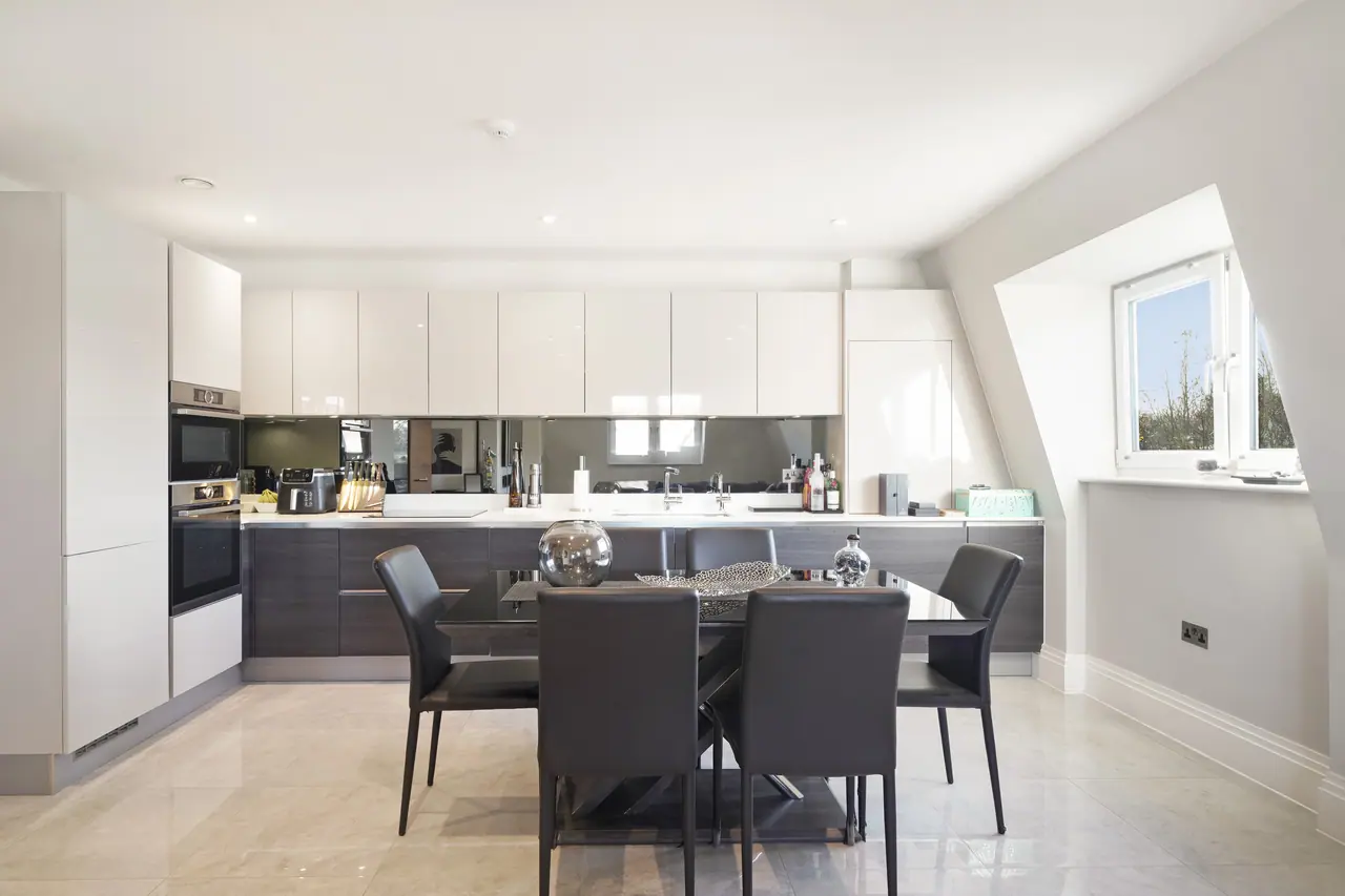 Oak View, Aspen Place,